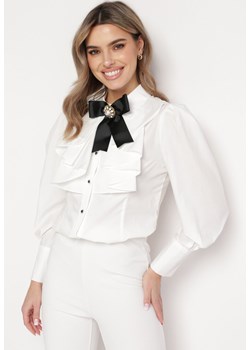 Biała Koszula Zapinana na Ozdobne Guziki z Kokardką Olliana ze sklepu Born2be Odzież w kategorii Koszule damskie - zdjęcie 168815957
