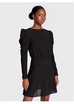 Guess Sukienka codzienna Bernadette W2BK42 KBDQ0 Czarny Regular Fit ze sklepu MODIVO w kategorii Sukienki - zdjęcie 168825235