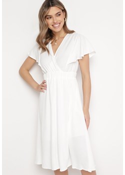 Biała Sukienka Rozkloszowana Midi z Kopertowym Dekoltem Mirenal ze sklepu Born2be Odzież w kategorii Sukienki - zdjęcie 168847368