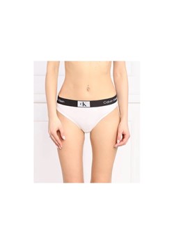 Calvin Klein Underwear Stringi CK96 ze sklepu Gomez Fashion Store w kategorii Majtki damskie - zdjęcie 168934305