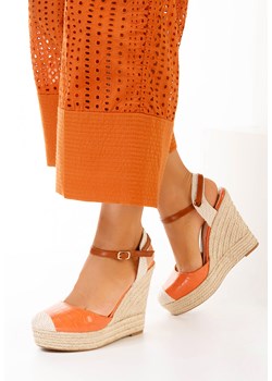 Pomarańczowe sandały na koturnie Benisa V2 ze sklepu Zapatos w kategorii Espadryle damskie - zdjęcie 168962625