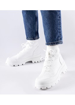 Białe wysokie sneakersy Éric ze sklepu gemre w kategorii Workery damskie - zdjęcie 168963908