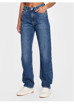 Calvin Klein Jeans Jeansy J20J220206 Niebieski Regular Fit ze sklepu MODIVO w kategorii Jeansy damskie - zdjęcie 168971826