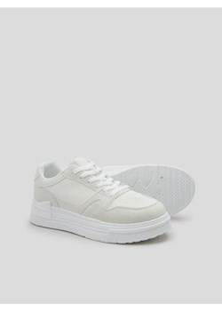 Sinsay - Sneakersy - biały ze sklepu Sinsay w kategorii Buty sportowe damskie - zdjęcie 168977155