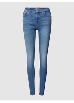 Jeansy o kroju skinny fit z wyhaftowanym logo model ‘NORA’ ze sklepu Peek&Cloppenburg  w kategorii Jeansy damskie - zdjęcie 168983146