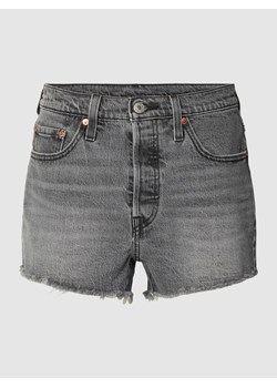 Szorty jeansowe z frędzlami model ‘501 ORIGINAL’ ze sklepu Peek&Cloppenburg  w kategorii Szorty - zdjęcie 168983215