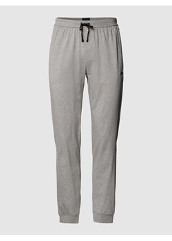 Spodnie dresowe z wyhaftowanym logo model ‘Mix&Match’ ze sklepu Peek&Cloppenburg  w kategorii Spodnie męskie - zdjęcie 168989488