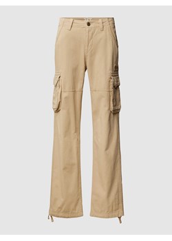 Spodnie cargo o rozkloszowanym kroju z naszywką z logo model ‘JET’ ze sklepu Peek&Cloppenburg  w kategorii Spodnie męskie - zdjęcie 169005729