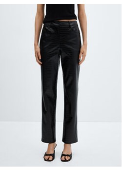 Mango Spodnie z imitacji skóry Croco 67090468 Czarny Regular Fit ze sklepu MODIVO w kategorii Spodnie damskie - zdjęcie 169015155