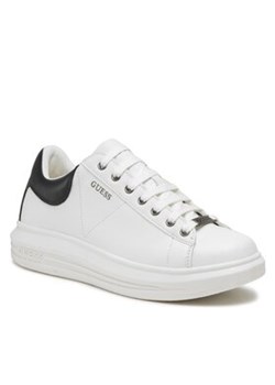 Guess Sneakersy FM5VIB ELE12 Biały ze sklepu MODIVO w kategorii Trampki męskie - zdjęcie 169047506
