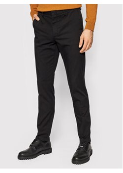Boss Spodnie materiałowe Kaito1 50410310 Czarny Tapered Fit ze sklepu MODIVO w kategorii Spodnie męskie - zdjęcie 169049187