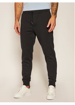 Polo Ralph Lauren Spodnie dresowe Core Replen 710652314001 Czarny Regular Fit ze sklepu MODIVO w kategorii Spodnie męskie - zdjęcie 169056796