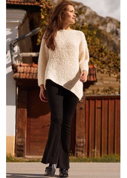 Oversizowy sweter damski ecru z niefarbowanej wełny alpaki F1777, Kolor ecru, Rozmiar one size, Fobya ze sklepu Primodo w kategorii Swetry damskie - zdjęcie 169124079