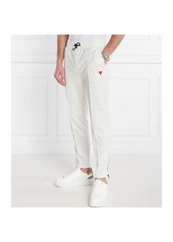 GUESS ACTIVE Spodnie dresowe KORBIN | Regular Fit ze sklepu Gomez Fashion Store w kategorii Spodnie męskie - zdjęcie 169124817