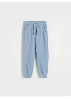 Reserved - Bawełniane joggery - niebieski ze sklepu Reserved w kategorii Spodnie chłopięce - zdjęcie 169133298
