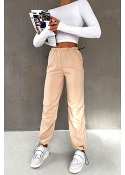 Spodnie BROMENTA BEIGE ze sklepu Ivet Shop w kategorii Spodnie damskie - zdjęcie 169135119