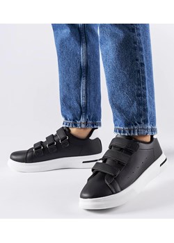 Czarne sneakersy zapinane na rzepy Paré - biała podeszwa ze sklepu gemre w kategorii Trampki damskie - zdjęcie 169163296