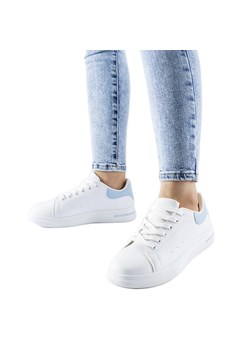 Biało-niebieskie sneakersy Leland białe ze sklepu ButyModne.pl w kategorii Trampki damskie - zdjęcie 169167348