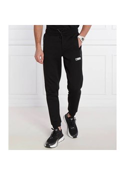 EA7 Spodnie dresowe | Regular Fit ze sklepu Gomez Fashion Store w kategorii Spodnie męskie - zdjęcie 169168817