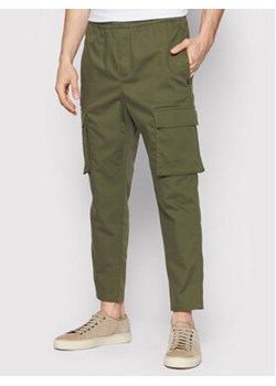 Only & Sons Spodnie materiałowe Rod 22021457 Zielony Cropped Fit ze sklepu MODIVO w kategorii Spodnie męskie - zdjęcie 169183258