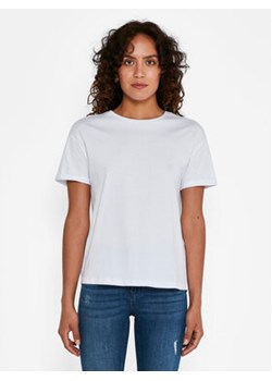Noisy May T-Shirt 27010978 Biały Relaxed Fit ze sklepu MODIVO w kategorii Bluzki damskie - zdjęcie 169186237