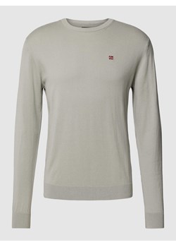 Sweter z dzianiny z wyhaftowanym logo model ‘DECATUR’ ze sklepu Peek&Cloppenburg  w kategorii Swetry męskie - zdjęcie 169201885