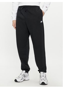New Balance Spodnie dresowe MP41519 Czarny Relaxed Fit ze sklepu MODIVO w kategorii Spodnie męskie - zdjęcie 169204885