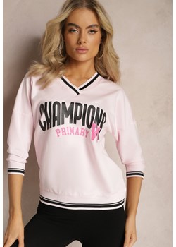 Różowa Bluza z Dekoltem w Serek i Ozdobnym Napisem Tienna ze sklepu Renee odzież w kategorii Bluzy damskie - zdjęcie 169206729