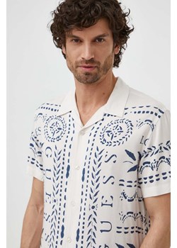 Guess koszula męska kolor beżowy regular ze sklepu ANSWEAR.com w kategorii Koszule męskie - zdjęcie 169213266