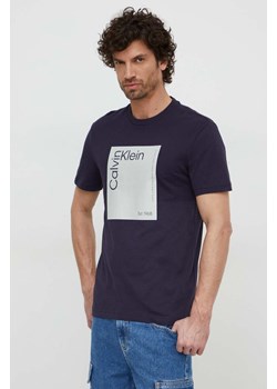 Calvin Klein t-shirt bawełniany męski kolor granatowy z nadrukiem ze sklepu ANSWEAR.com w kategorii T-shirty męskie - zdjęcie 169214065