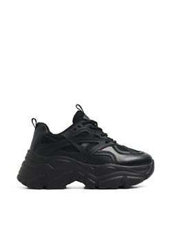 Cropp - Czarne sneakersy - czarny ze sklepu Cropp w kategorii Buty sportowe damskie - zdjęcie 169217686
