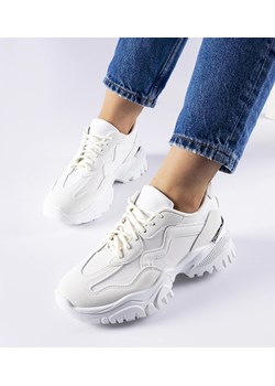 Białe sneakersy na masywnej podeszwie Gironic ze sklepu gemre w kategorii Buty sportowe damskie - zdjęcie 169239479