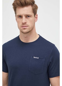 Barbour t-shirt bawełniany kolor granatowy gładki ze sklepu PRM w kategorii T-shirty męskie - zdjęcie 169246735