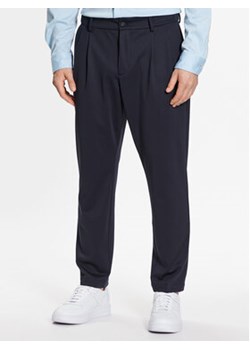 Boss Spodnie materiałowe T_Acron 50487565 Granatowy Relaxed Fit ze sklepu MODIVO w kategorii Spodnie męskie - zdjęcie 169283839