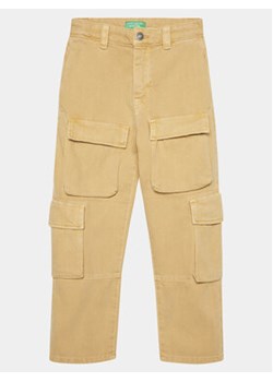 United Colors Of Benetton Spodnie materiałowe 45BJCF02V Beżowy Regular Fit ze sklepu MODIVO w kategorii Spodnie chłopięce - zdjęcie 169285477