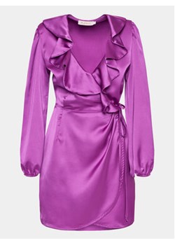 Please Sukienka koktajlowa A1NKOG1000 Fioletowy Regular Fit ze sklepu MODIVO w kategorii Sukienki - zdjęcie 169286029