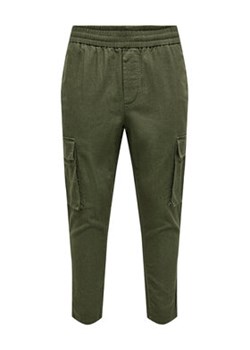 Only & Sons Spodnie materiałowe 22024998 Zielony Tapered Fit ze sklepu MODIVO w kategorii Spodnie męskie - zdjęcie 169286495