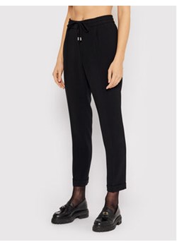 Boss Spodnie materiałowe Tarlyana9 50427841 Czarny Regular Fit ze sklepu MODIVO w kategorii Spodnie damskie - zdjęcie 169287248
