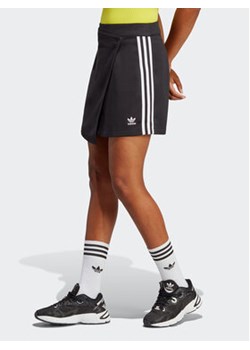 adidas Spódnica trapezowa adicolor Classics 3-Stripes IC5475 Czarny Regular Fit ze sklepu MODIVO w kategorii Spódnice - zdjęcie 169289279