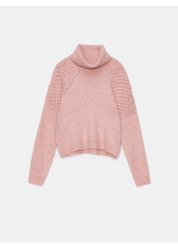Mohito - Pudrowy sweter z golfem - pastelowy różowy ze sklepu Mohito w kategorii Swetry damskie - zdjęcie 169314737