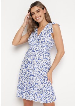 Biało-Niebieska Wiskozowa Sukienka Mini na Ramiączkach z Kwiatowym Wzorem Gwalen ze sklepu Born2be Odzież w kategorii Sukienki - zdjęcie 169317718