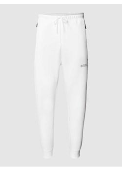 Spodnie dresowe z elastycznym pasem model ‘Hadiko’ ze sklepu Peek&Cloppenburg  w kategorii Spodnie męskie - zdjęcie 169318077
