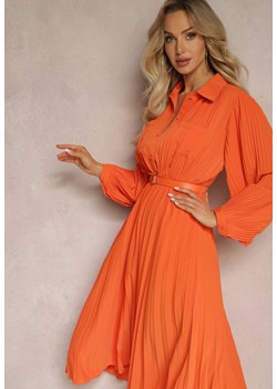 Pomarańczowa Rozkloszowana Sukienka Midi z Guzikami i Paskiem Ozdobiona Plisowaniem Lathori ze sklepu Renee odzież w kategorii Sukienki - zdjęcie 169321816