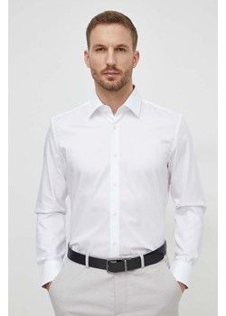 BOSS koszula bawełniana męska kolor biały regular z kołnierzykiem klasycznym 50512842 ze sklepu ANSWEAR.com w kategorii Koszule męskie - zdjęcie 169325236