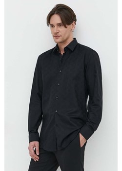 HUGO koszula bawełniana męska kolor czarny slim z kołnierzykiem klasycznym 50500965 ze sklepu ANSWEAR.com w kategorii Koszule męskie - zdjęcie 169328826