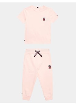 Tommy Hilfiger Komplet t-shirt i spodnie KN0KN01641 Różowy Regular Fit ze sklepu MODIVO w kategorii Komplety niemowlęce - zdjęcie 169340346
