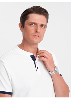 Koszulka męska polo bez kołnierzyka - biała V1 OM-TSCT-0156 ze sklepu ombre w kategorii T-shirty męskie - zdjęcie 169390356