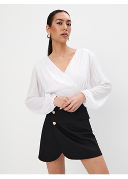 Mohito - Kopertowa bluzka - biały ze sklepu Mohito w kategorii Bluzki damskie - zdjęcie 169390696