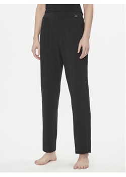 Calvin Klein Underwear Spodnie piżamowe 000QS7145E Czarny Relaxed Fit ze sklepu MODIVO w kategorii Piżamy damskie - zdjęcie 169416917