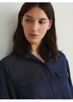 Reserved - Satynowa koszula o krótszym kroju - granatowy ze sklepu Reserved w kategorii Koszule damskie - zdjęcie 169419927